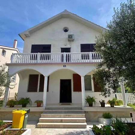 Lilys Paradise Feriehus Orebić