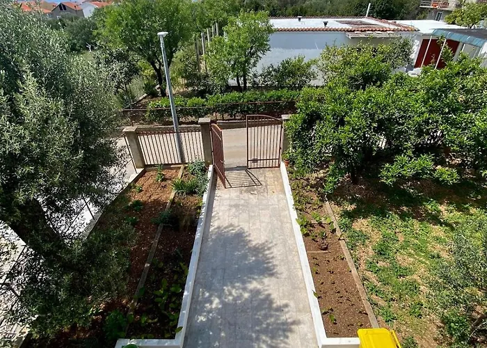 בית נופש Lilys Paradise